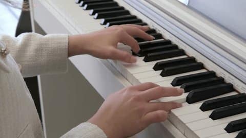 Hands on Piano