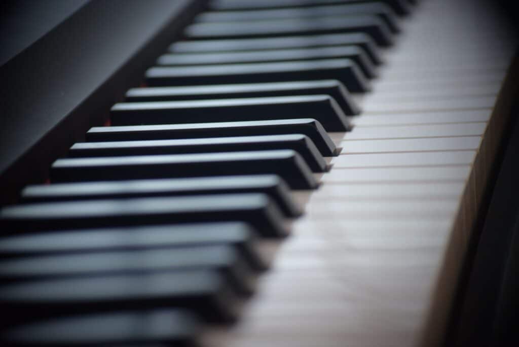 7 Months of YouTube Piano Tutorials — Why You’re Still Stuck